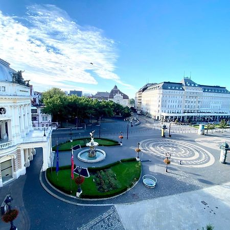 Modern Apartment In Historic City Center Old Town Bratislava Exterior photo
